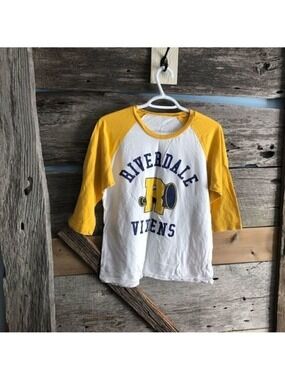 RIVERDALE size L Yellow and white football t-shirt